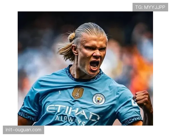 比赛第60分钟，哈兰德因前场持续逼抢导致体力透支，被阿尔瓦雷斯换下